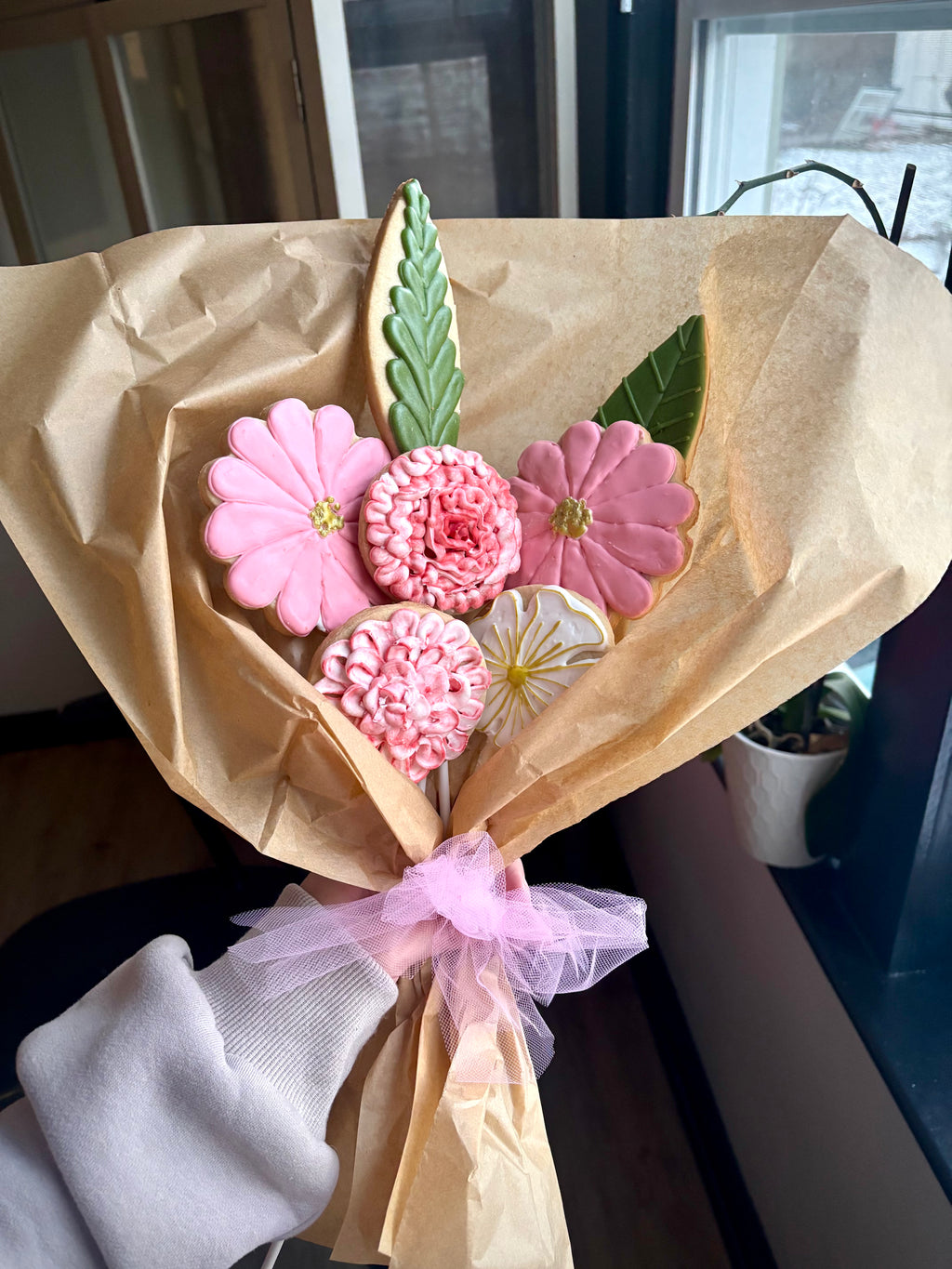Valentine’s Day Cookie Bouquet